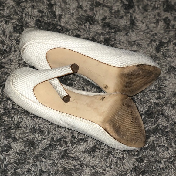 BCBG Pumps - Picture 6 of 7